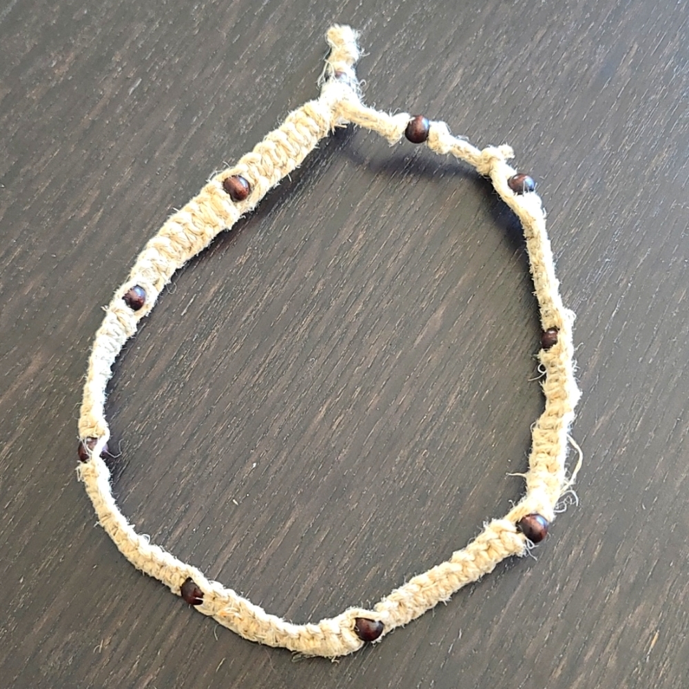 10/4 HEMP BEAD NECKLACE